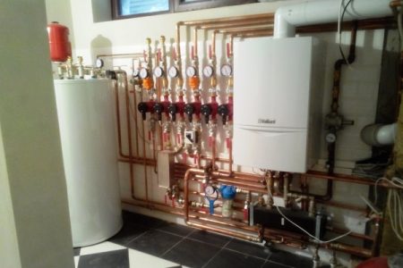 servicii-instalatii-apa-brasovinstalatii-termice-si-centrale-instalatorul-tau-in-brasov-02